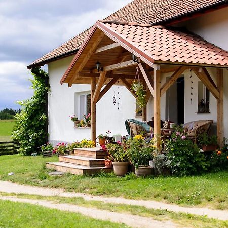 Zakatek Szczescia Eko Agroturystyka Kiwity Kültér fotó